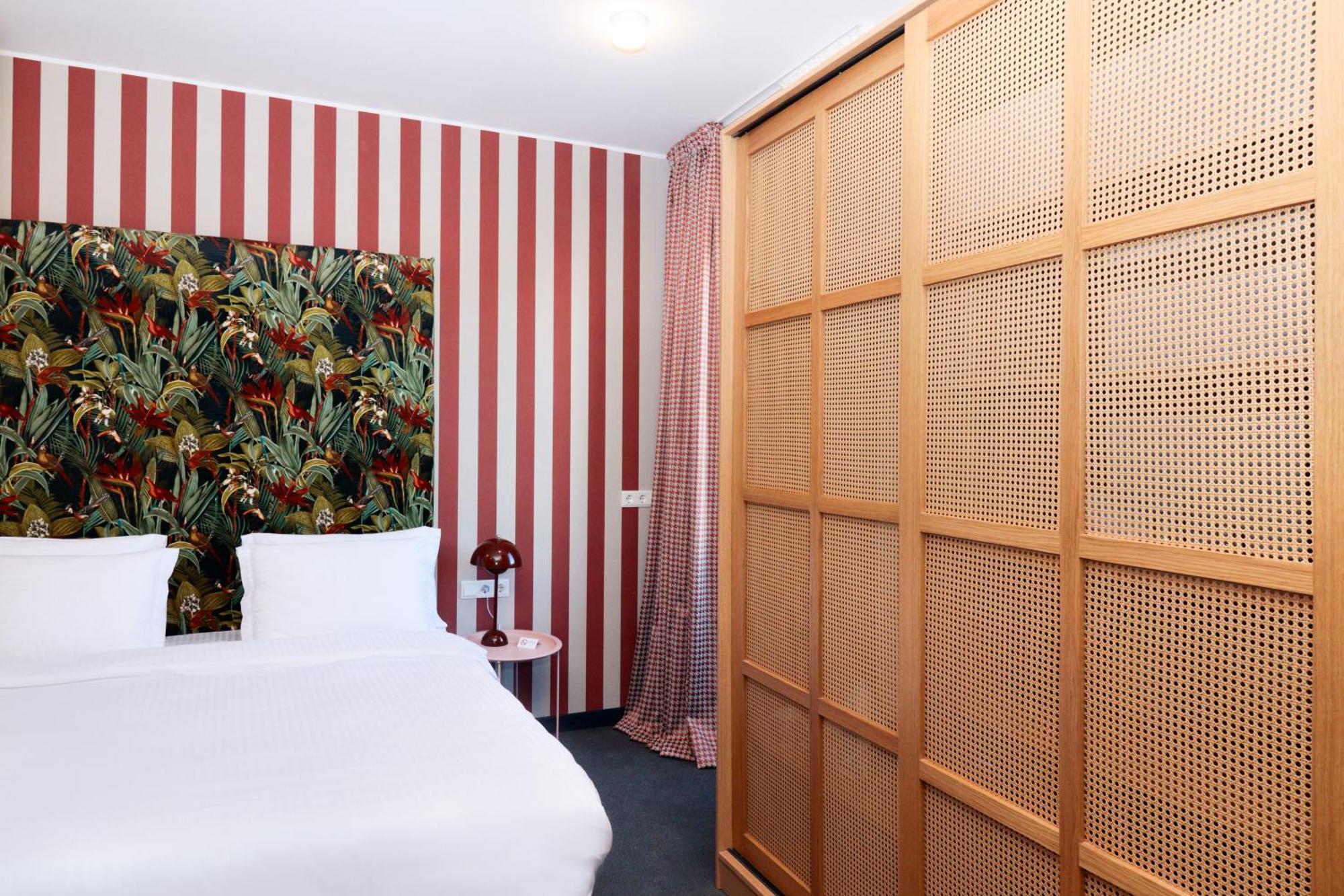 Margot Sololaki Hotell Tbilisi Exteriör bild