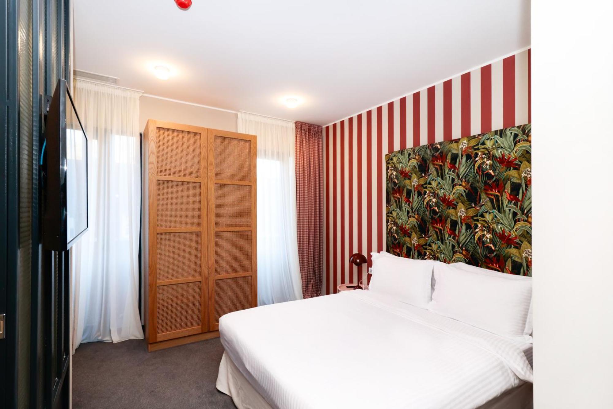 Margot Sololaki Hotell Tbilisi Exteriör bild