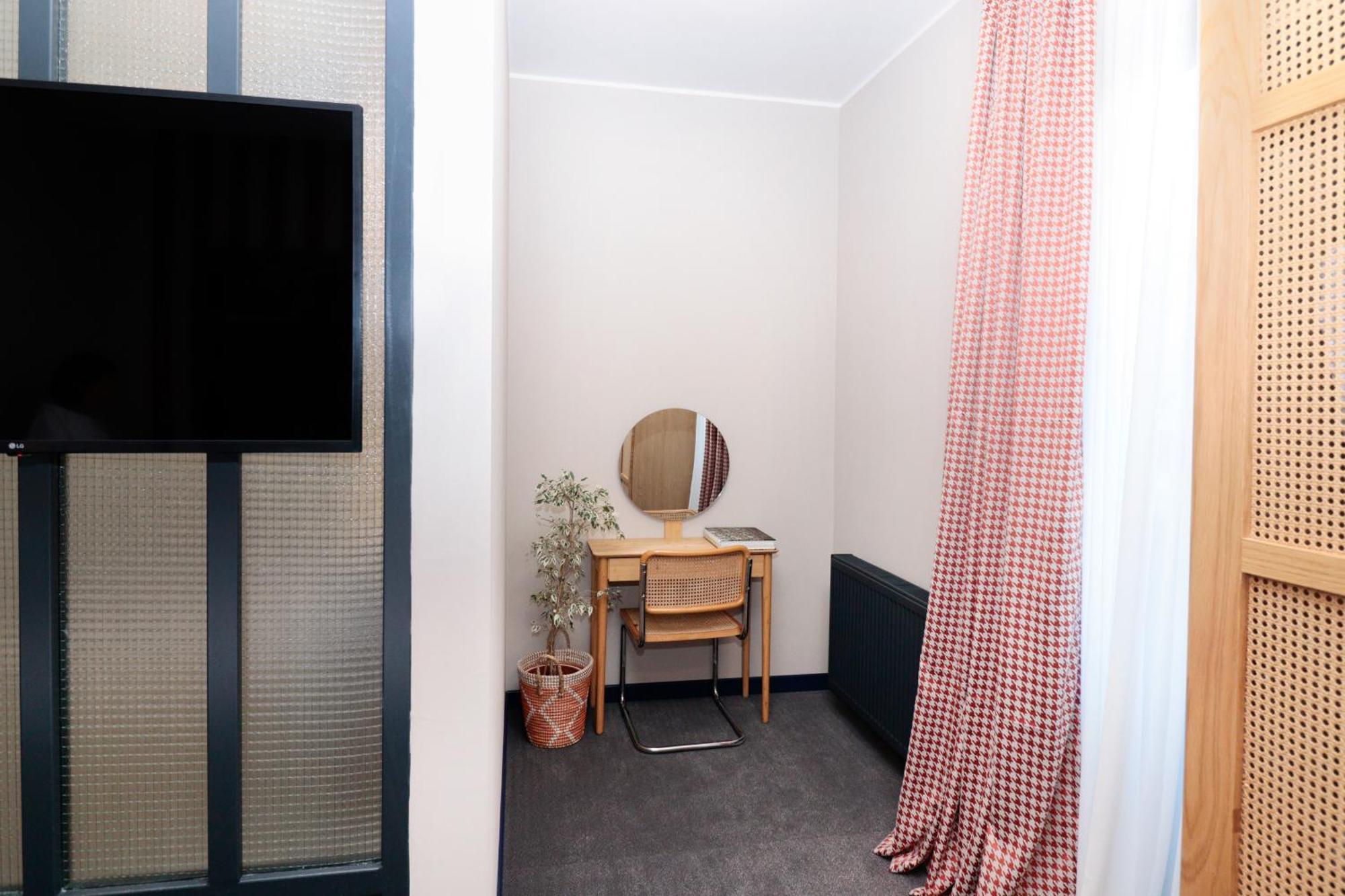 Margot Sololaki Hotell Tbilisi Exteriör bild